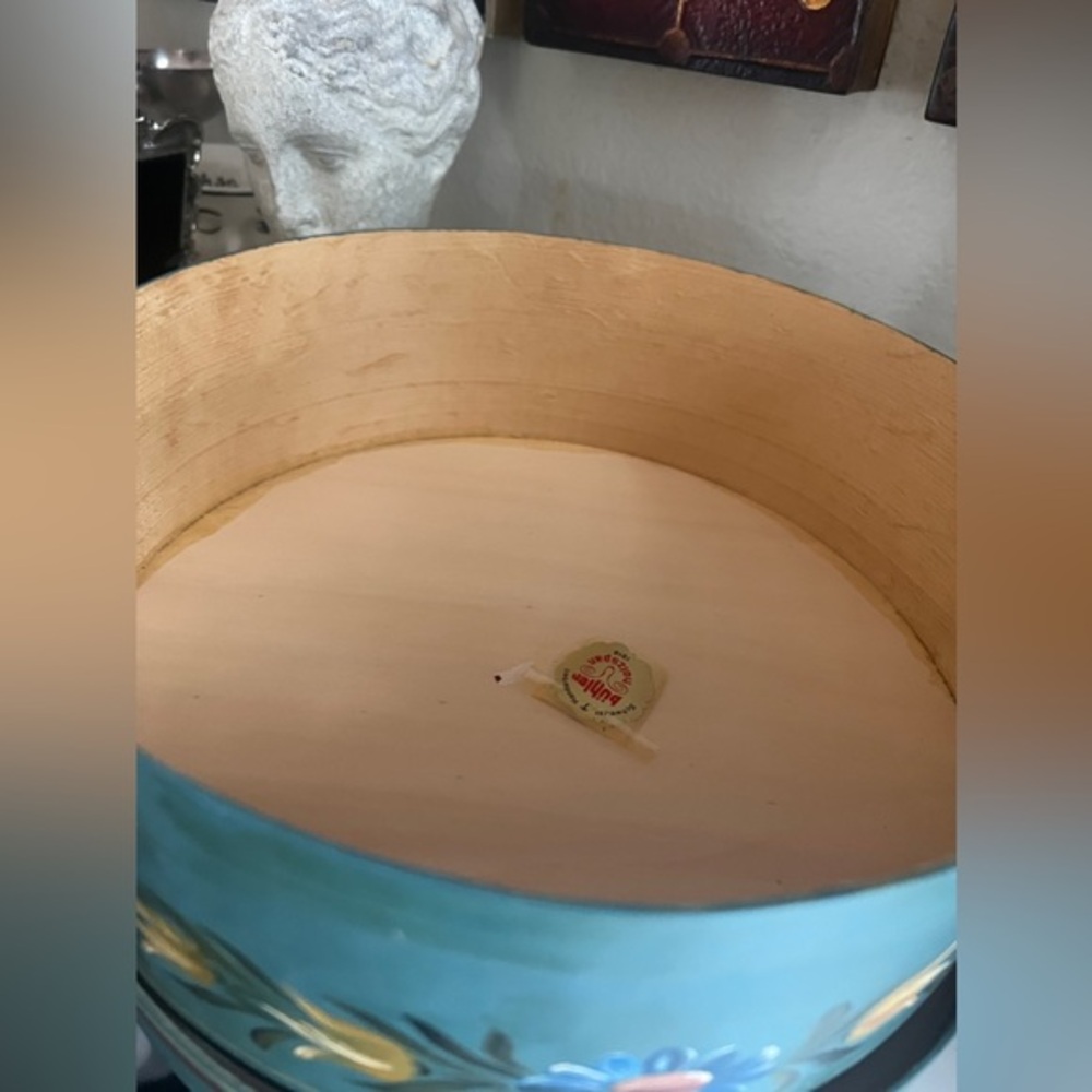 Buhler Holzspan, antique‎ Hand Made, Folk Art Painted, Round Sewing Box - Picture 2 of 4